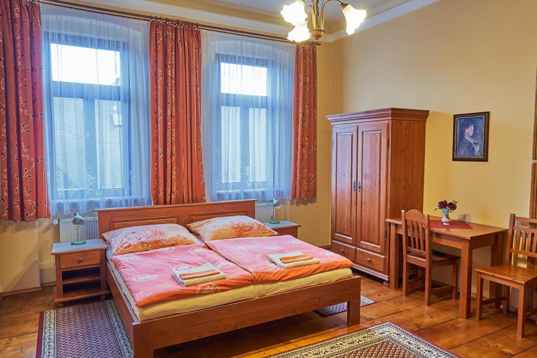Pension Ulrika Loket Bagian luar foto